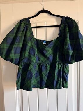 Old Navy Green and Navy Plaid Puff Sleeve Peplum Top